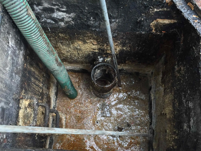 蒋王庙隔油池清理